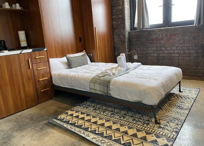 3e-cozy! Micro Minutes From Shadyside, Sleeps 1 Pittsburgh