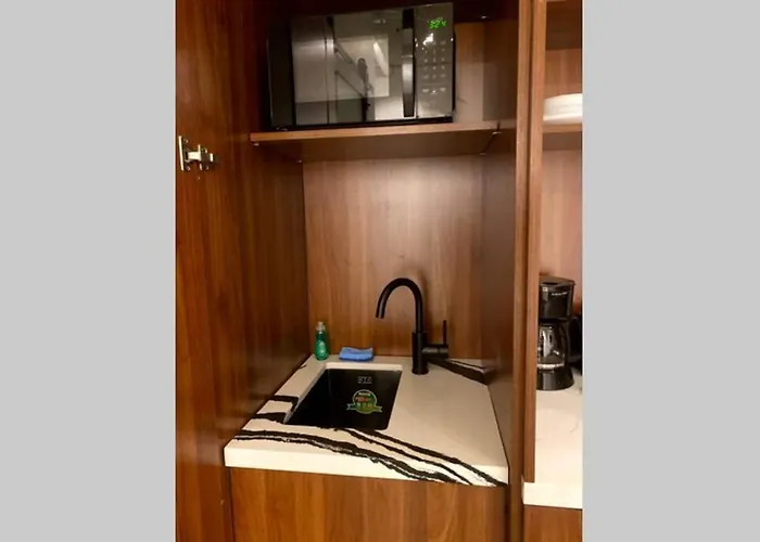 3e-cozy! Micro Minutes From Shadyside, Sleeps 1 Pittsburgh
